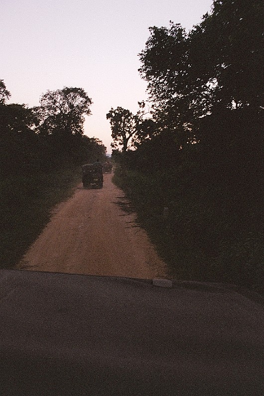 AA001
