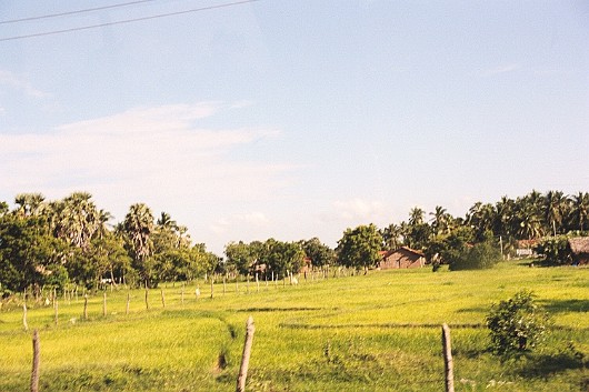 AA001