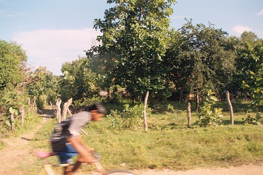AA004