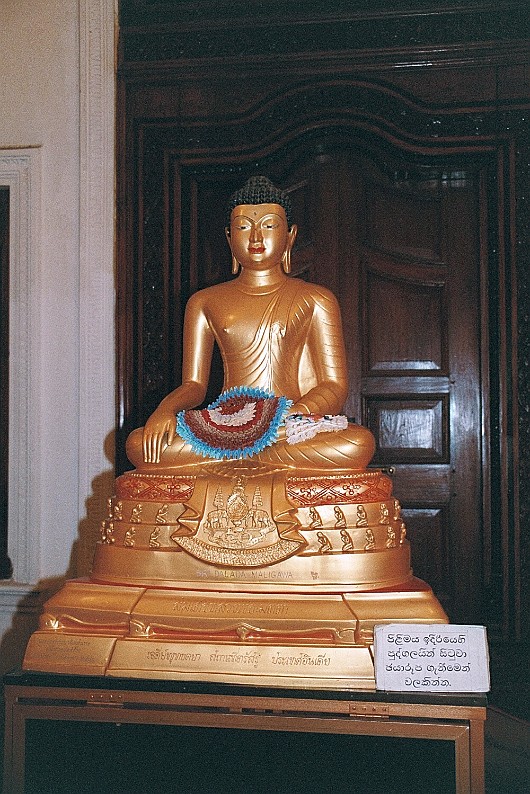 AA009