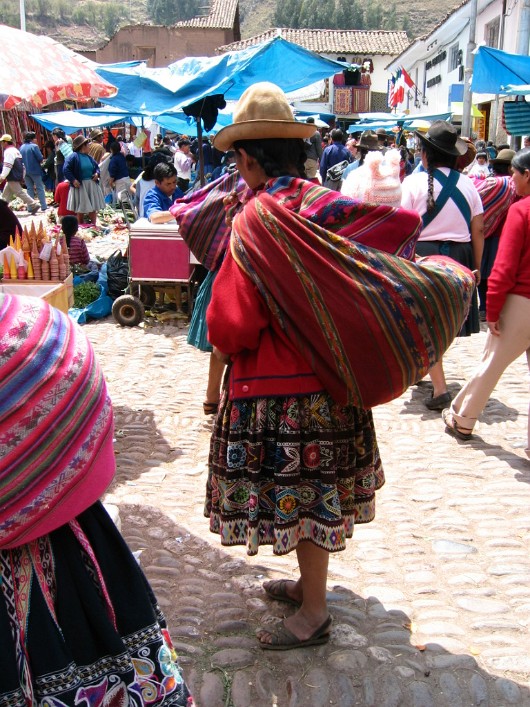 Pisac Mercado 02